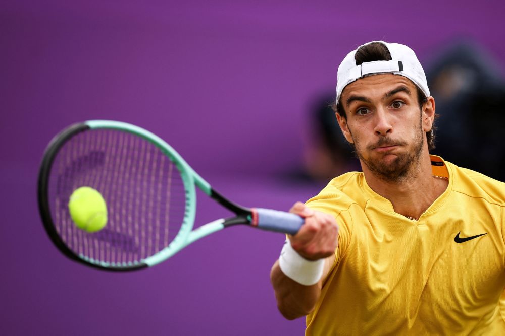 路充满挑战 路充满挑战