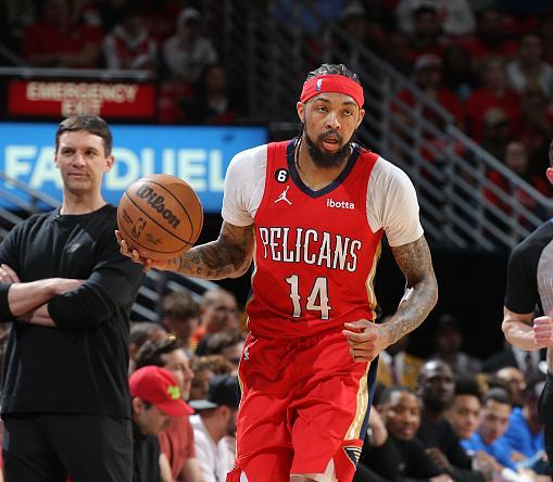 在与排名靠 在与排名靠